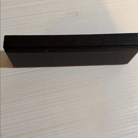 All Is Well Diamond Heart Pen w/ a heart-shaped rose gold topper and branded box - Picture 4 of 4